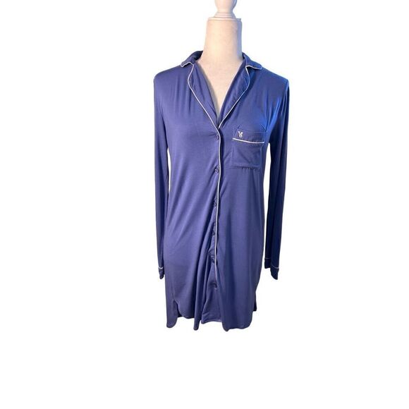 Victoria's Secret Other - Victoria’s Secret blue long sleeve nightshirt - XS - 🙂3/$15